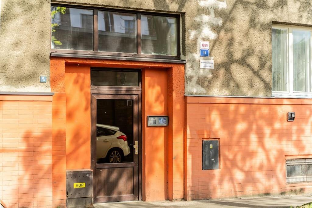 Myslbekova 5 Apartamento Ostrava Exterior foto